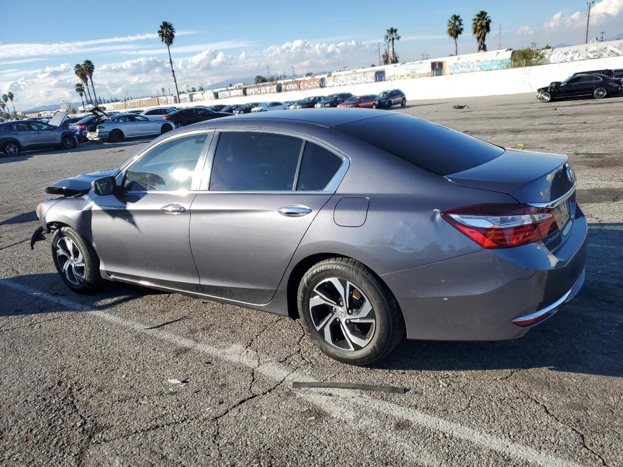 Obraz 2 z 2016 HONDA ACCORD LX 2016 z VIN 1HGCR2F31GA217689