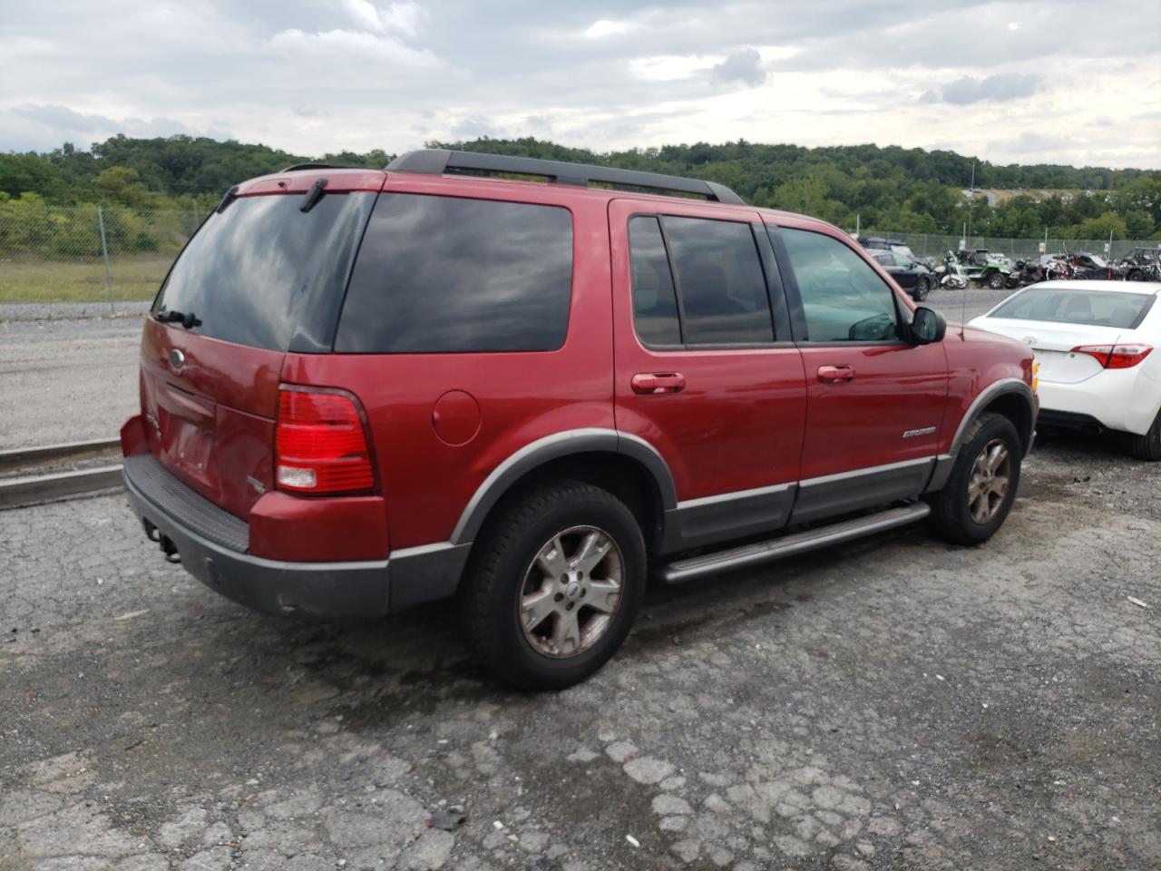 Image 3 of 2005 FORD EXPLORER XLT 2005 with VIN 1FMZU73K05UB87026