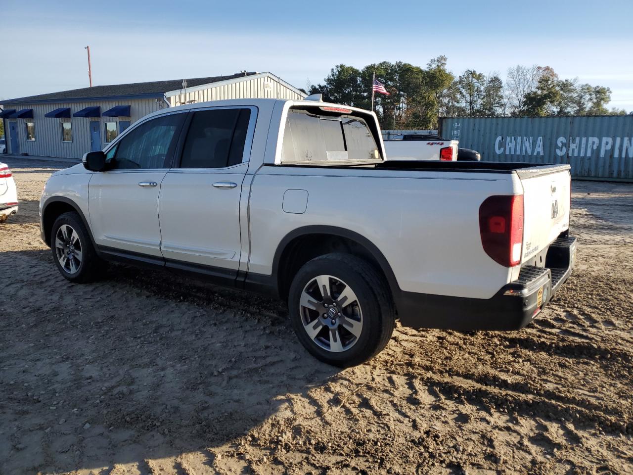Image 2 of 2017 HONDA RIDGELINE RTL 2017 with VIN 5FPYK3F76HB010782