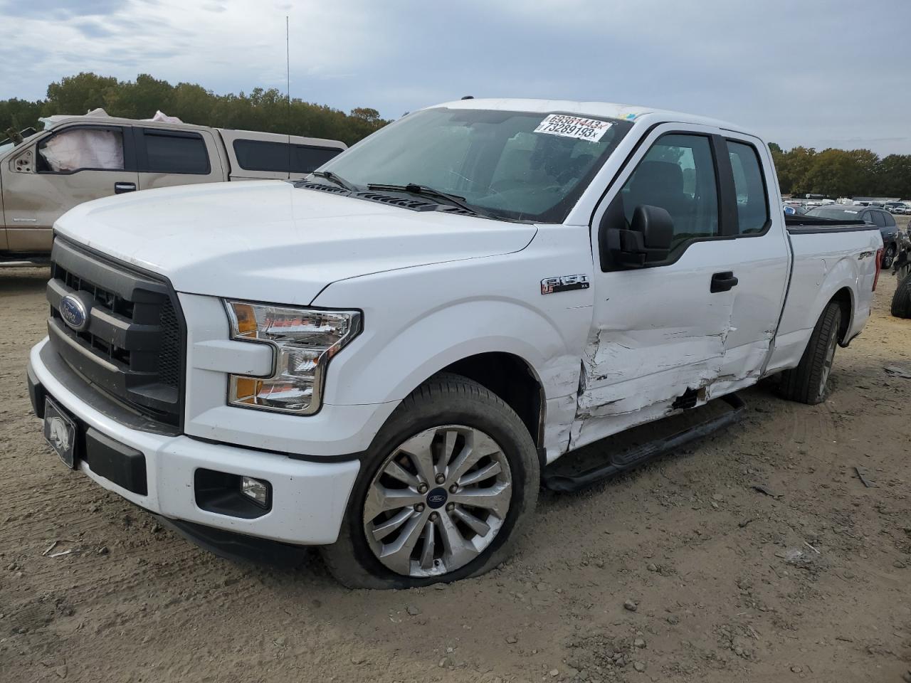 Obraz 1 z 2016 FORD F150 SUPER CAB 2016 z VIN 1FTEX1CP3GKE58680