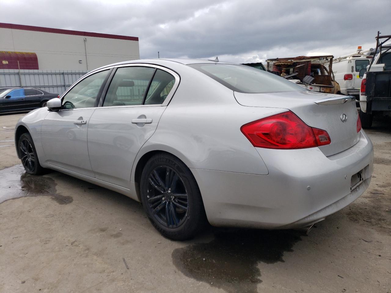 Image 2 of 2013 INFINITI G37 BASE 2013 with VIN JN1CV6APXDM306914
