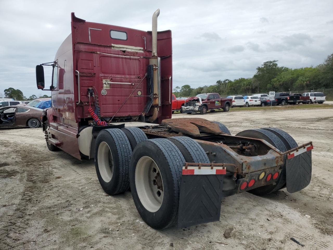 Image 3 of 1999 VOLVO VN  1999 with VIN 4VG7DARJ2XN778874