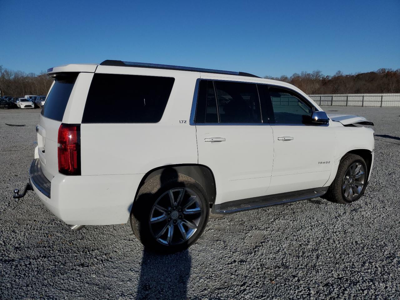 Изображение 3 2016 CHEVROLET TAHOE K1500 LTZ 2016 с VIN 1GNSKCKC6GR183610