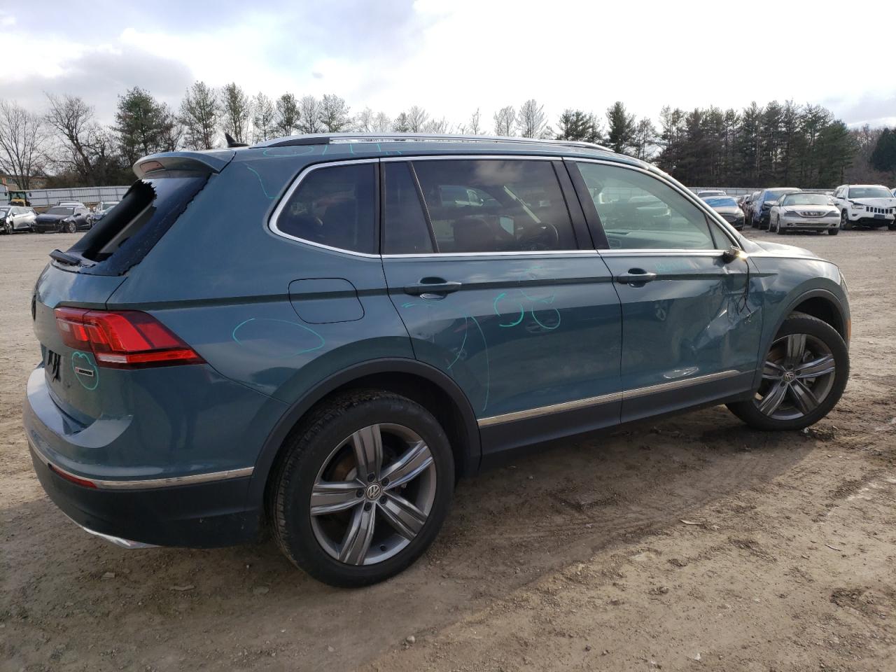 Obraz 3 z 2020 VOLKSWAGEN TIGUAN SE 2020 z VIN 3VV2B7AX9LM098441
