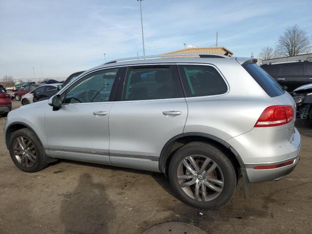 Image 2 of 2015 VOLKSWAGEN TOUAREG V6 2015 with VIN WVGEF9BP5FD002732