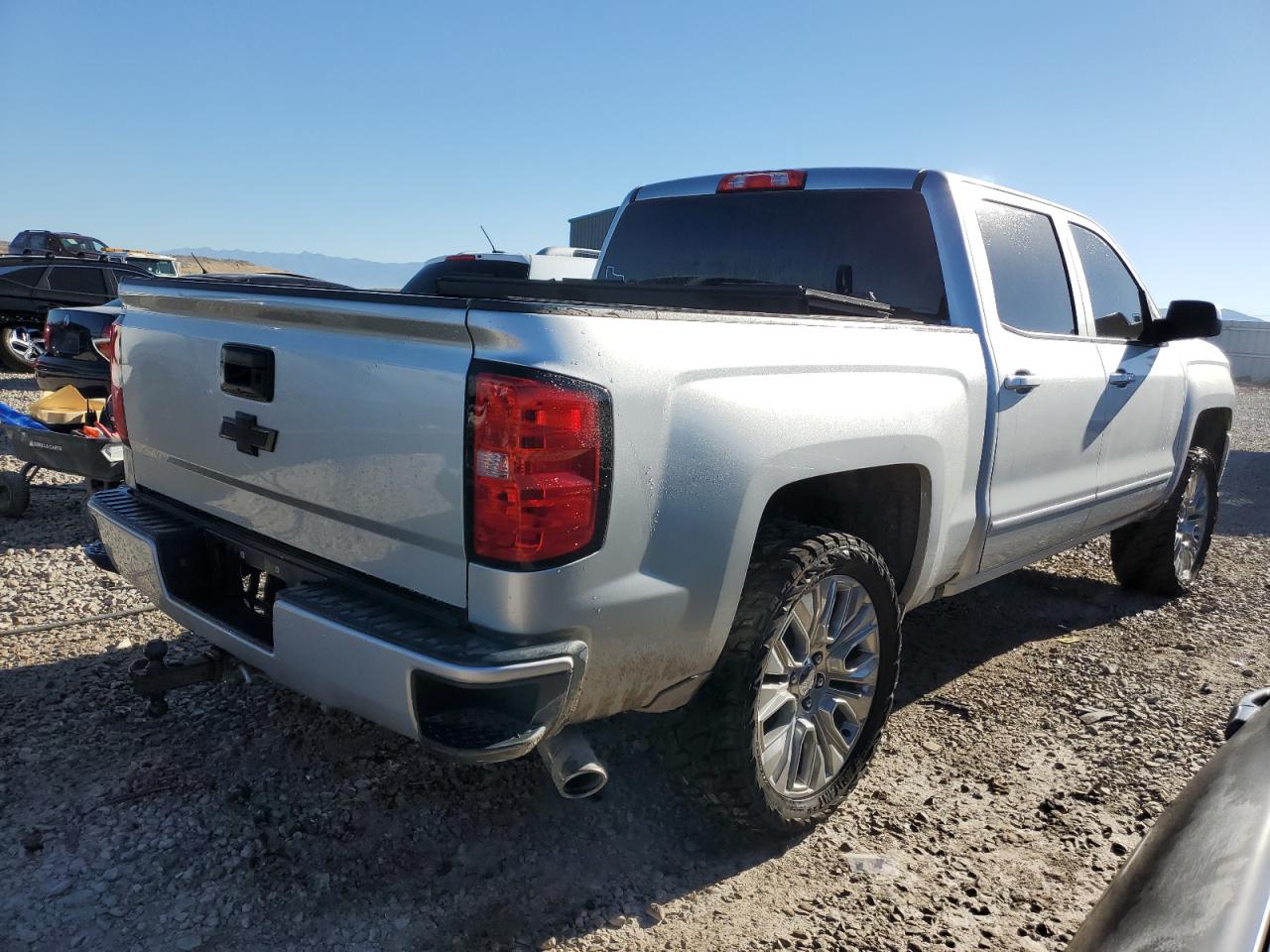 Изображение 3 2018 CHEVROLET SILVERADO K1500 LT 2018 с VIN 3GCUKREC9JG474075