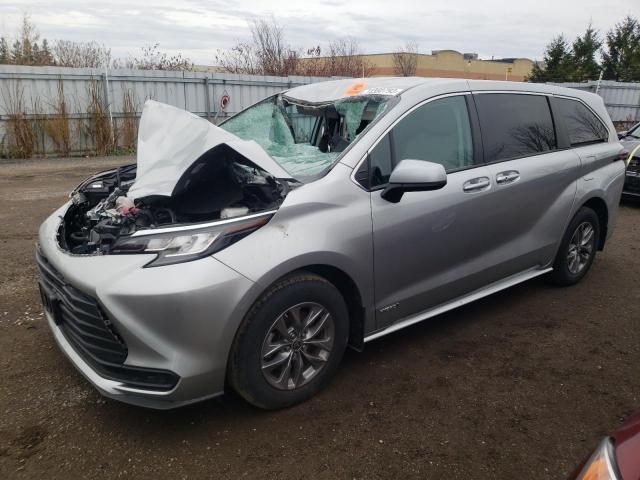 Image 1 of 2021 TOYOTA SIENNA LE 2021 with VIN 5TDGRKEC3MS073773