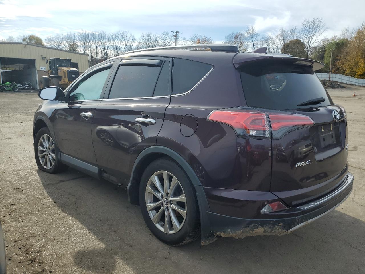 Изображение 2 2018 TOYOTA RAV4 LIMITED 2018 с VIN 2T3DFREV5JW765226