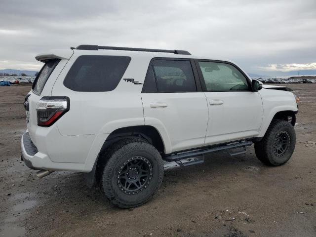 Image 3 of 2020 TOYOTA 4RUNNER SR5/SR5 PREMIUM 2020 with VIN JTEBU5JR1L5817374