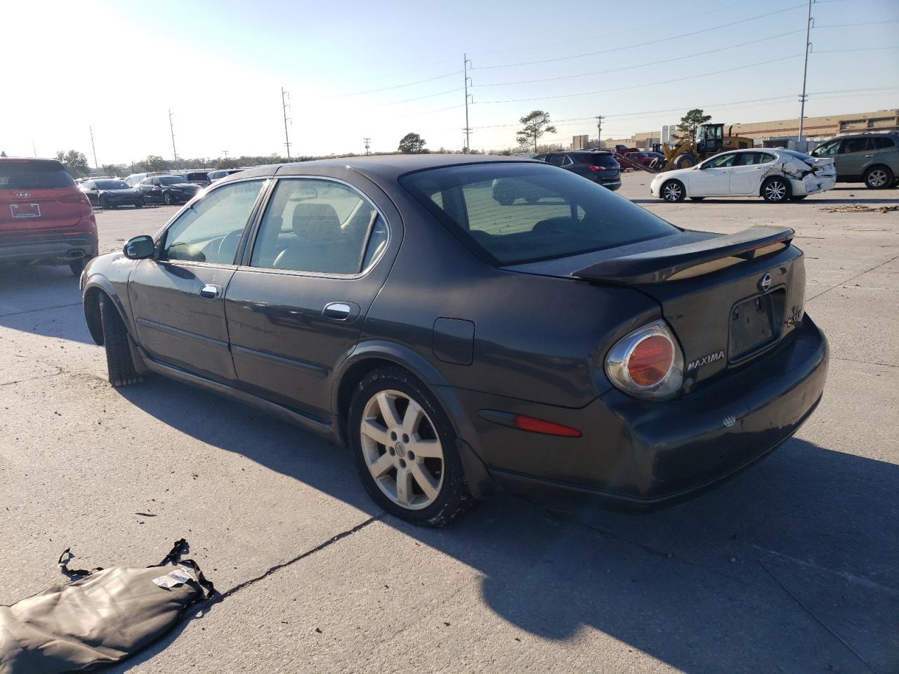 Image 2 of 2002 NISSAN MAXIMA GLE 2002 with VIN JN1DA31A82T316385