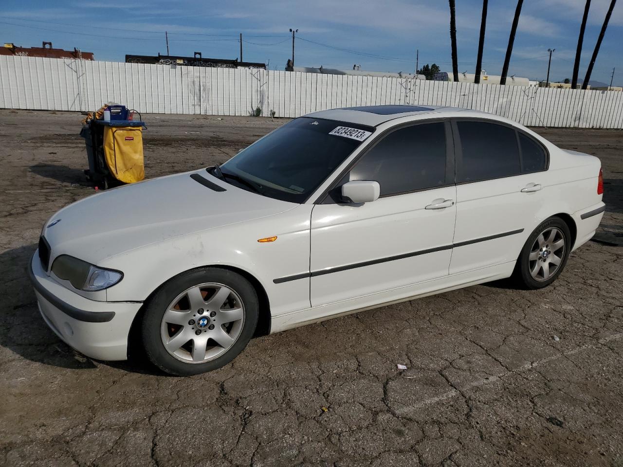 Obraz 1 z 2002 BMW 325 I 2002 z VIN WBAEV33442KL65423