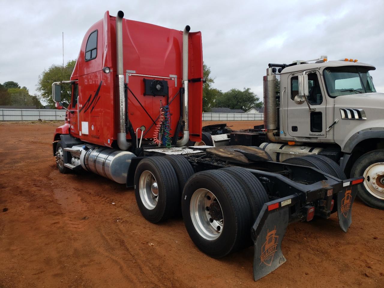Image 3 of 2011 MACK 600 CXU600 2011 with VIN 1M1AW07Y6BM014849
