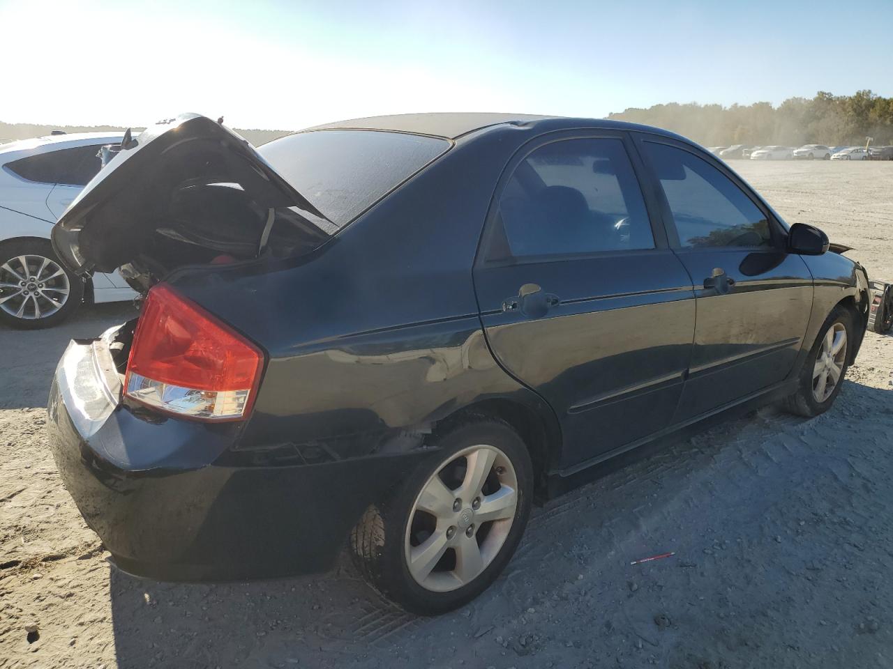 Image 3 of 2008 KIA SPECTRA EX 2008 with VIN KNAFE121X85012191