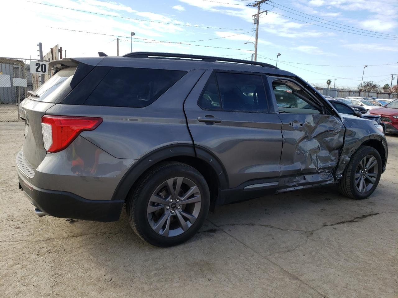 Image 3 of 2021 FORD EXPLORER XLT 2021 with VIN 1FMSK7DH5MGA05960