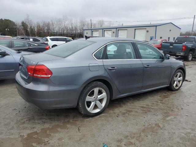 Image 3 of 2013 VOLKSWAGEN PASSAT SE 2013 with VIN 1VWBN7A32DC087901