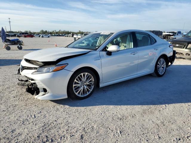 Image 1 of 2020 TOYOTA CAMRY XLE 2020 with VIN 4T1F31AK2LU530664