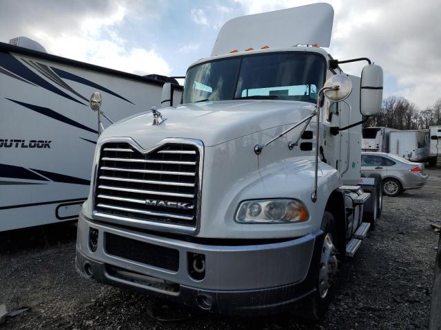 Image 2 of 2015 MACK 600 CXU600 2015 with VIN 1M1AW02Y0FM050212