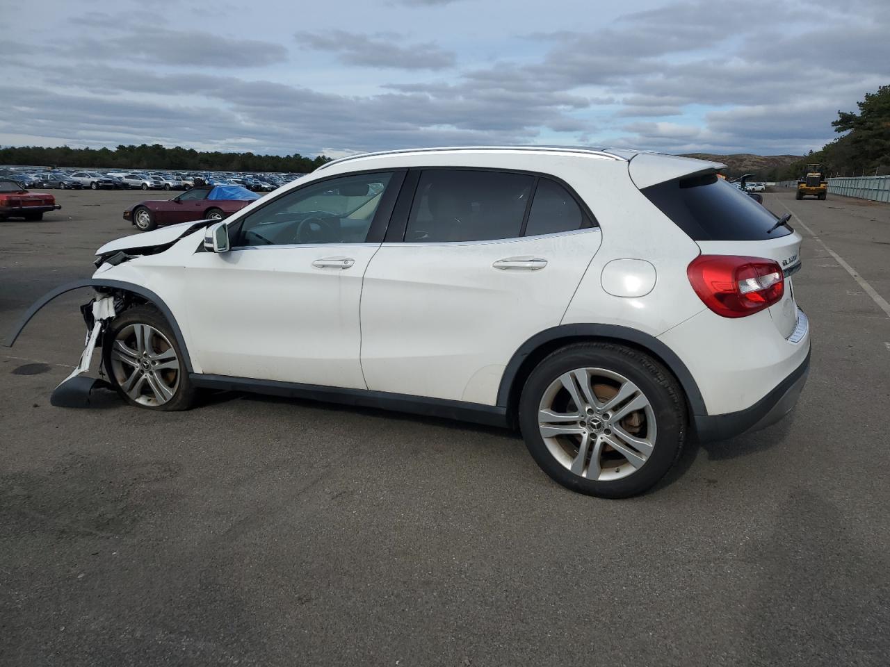 Image 2 of 2018 MERCEDES-BENZ GLA 250 4MATIC 2018 with VIN WDCTG4GB3JU000151