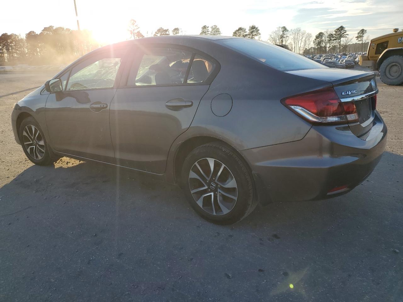 Изображение 2 2015 HONDA CIVIC EX 2015 с VIN 19XFB2F8XFE033620
