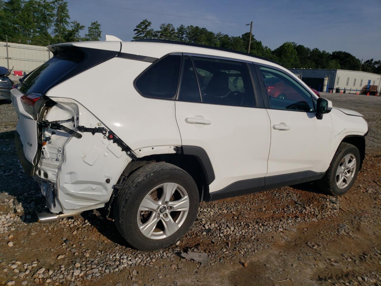 Изображение 3 2019 TOYOTA RAV4 XLE 2019 с VIN 2T3W1RFV9KC008189