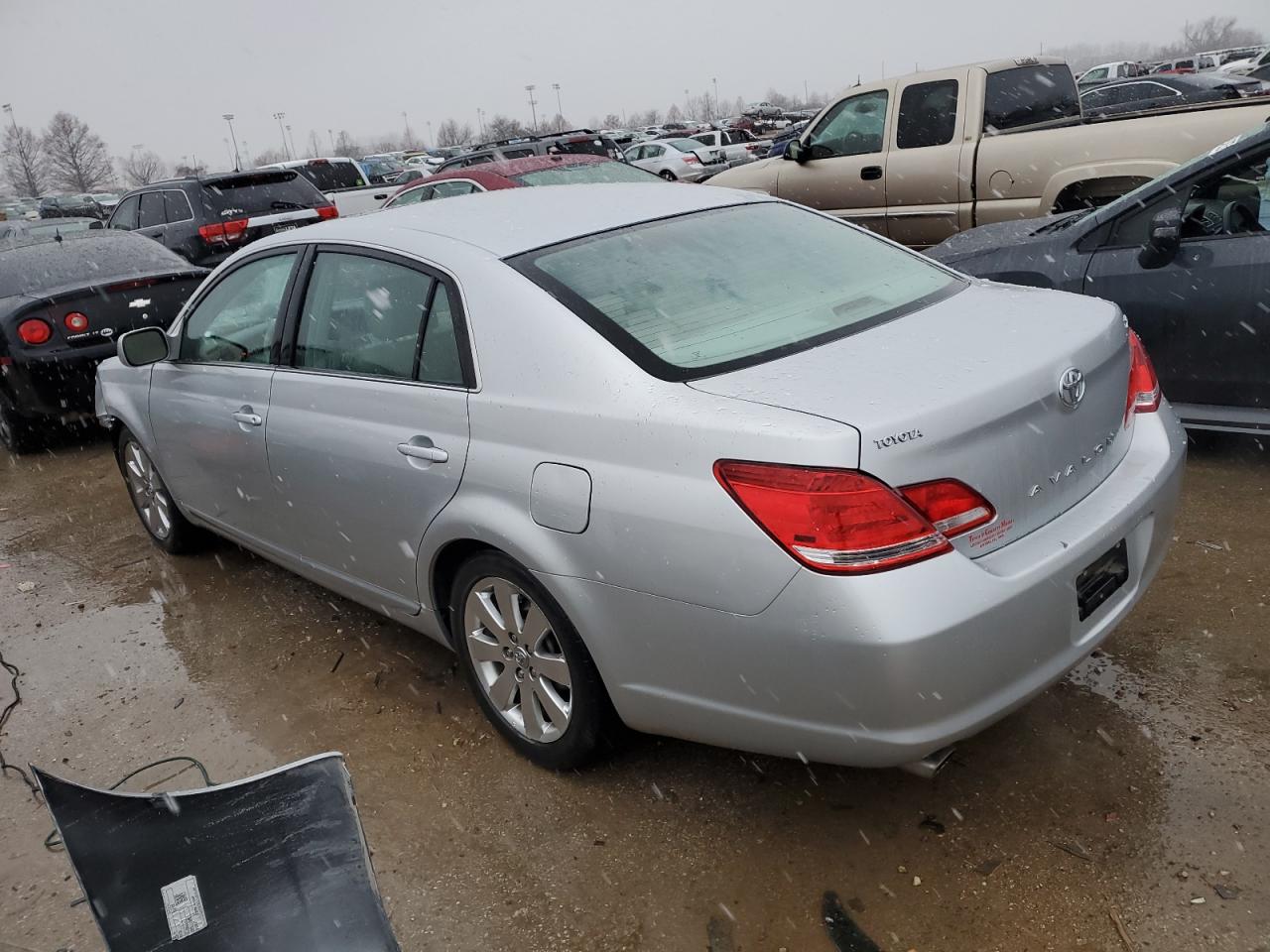 Изображение 2 2005 TOYOTA AVALON XL 2005 с VIN 4T1BK36B75U057109