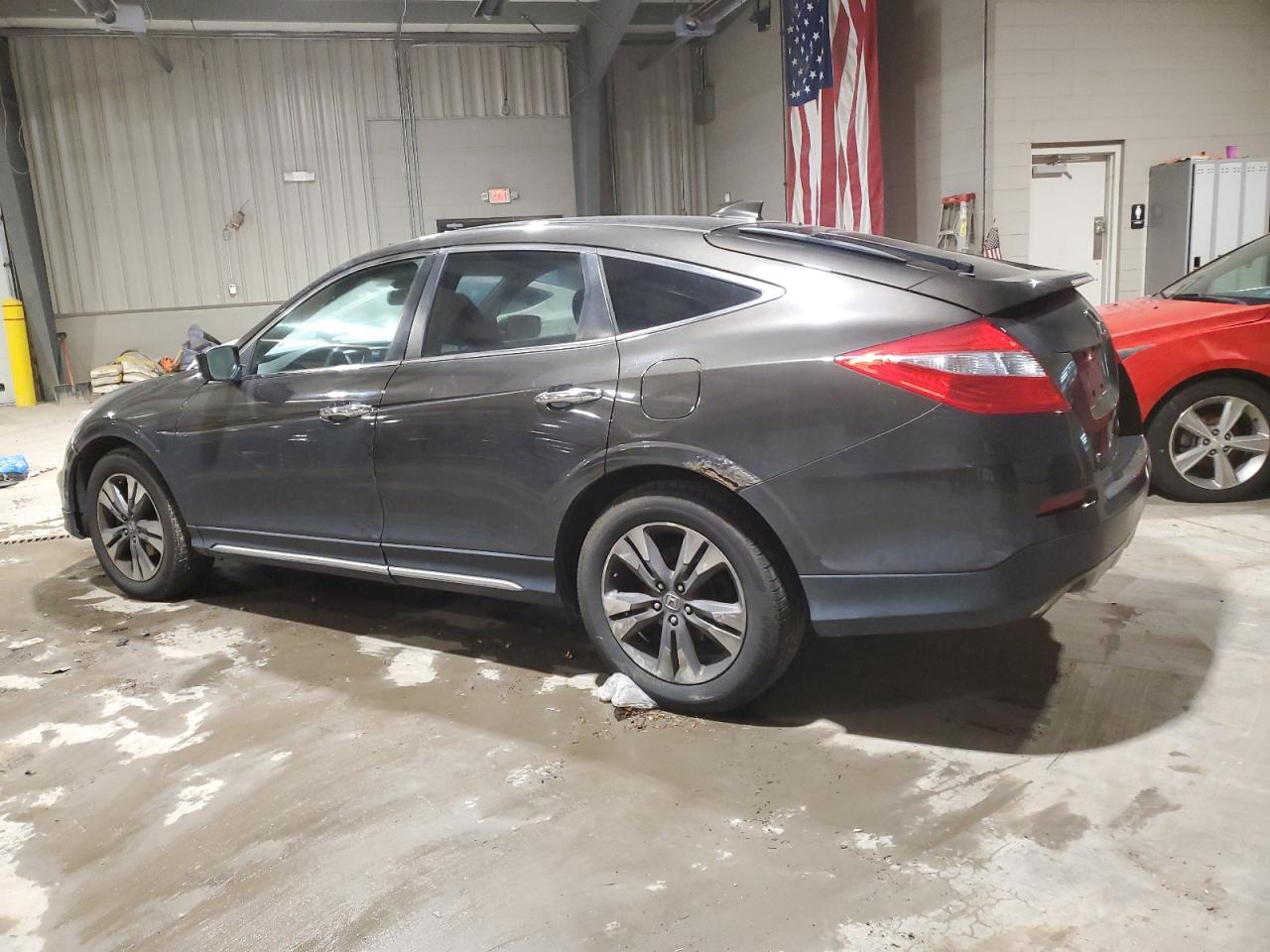 Image 2 of 2013 HONDA CROSSTOUR EXL 2013 with VIN 5J6TF2H58DL000396