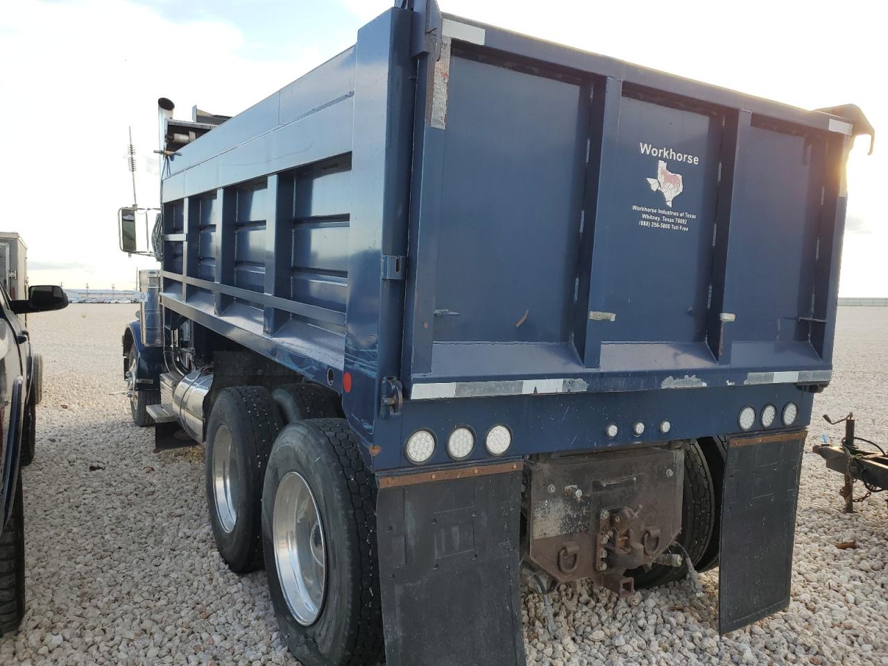 Image 3 of 1984 PETERBILT 359  1984 with VIN 1XP9DB9X3EP165819