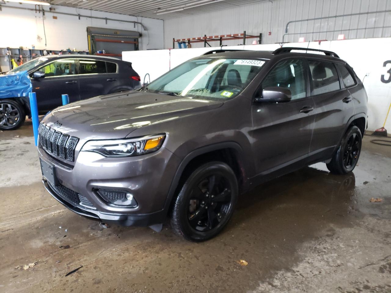 Image 1 of 2019 JEEP CHEROKEE LATITUDE PLUS 2019 with VIN 1C4PJMLX8KD299213