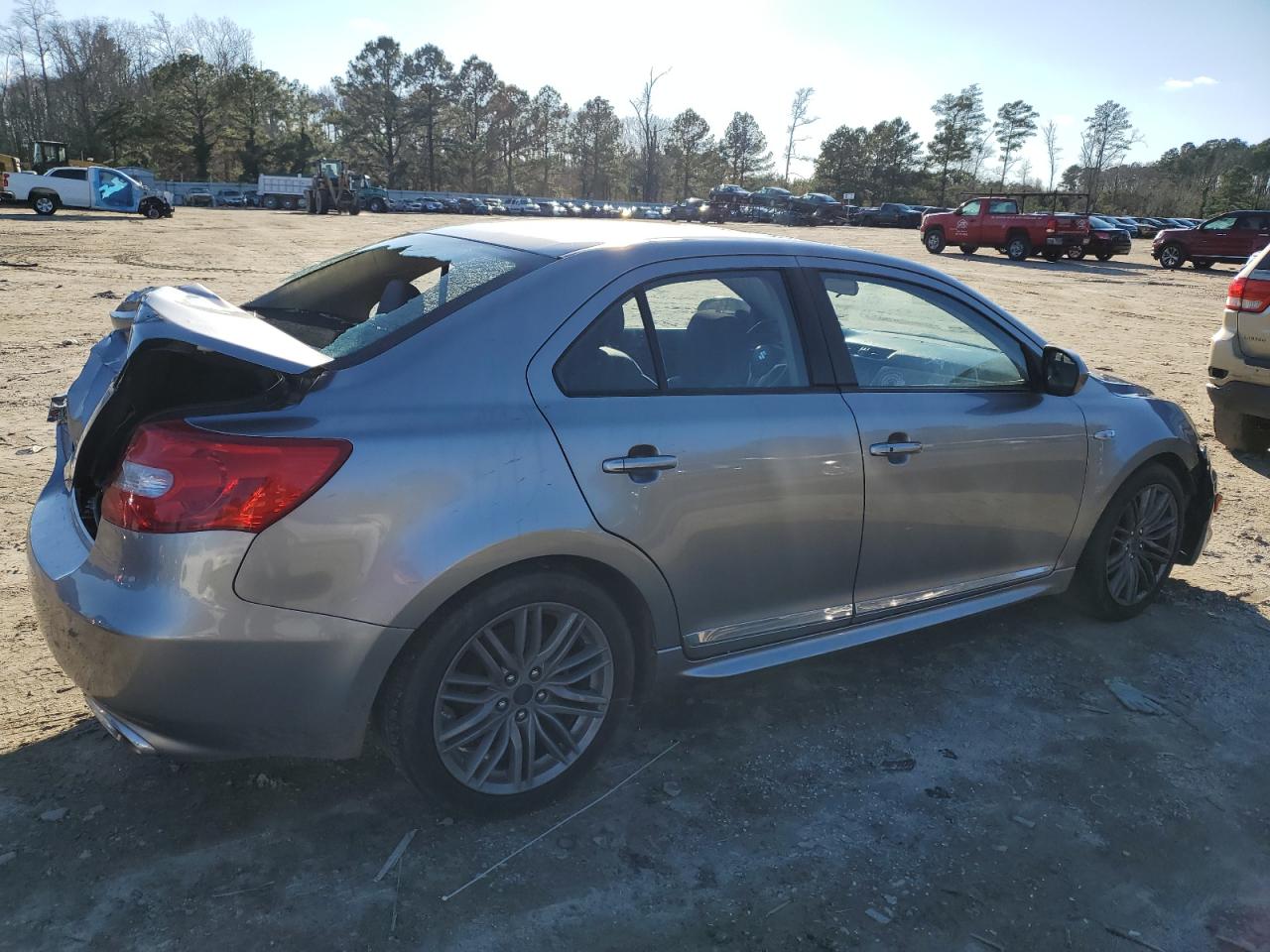 Изображение 3 2013 SUZUKI KIZASHI SPORT GTS 2013 с VIN JS2RF9A65D6100097