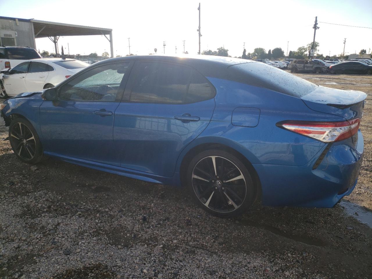 Obraz 2 z 2018 TOYOTA CAMRY XSE 2018 z VIN 4T1B61HK3JU090530