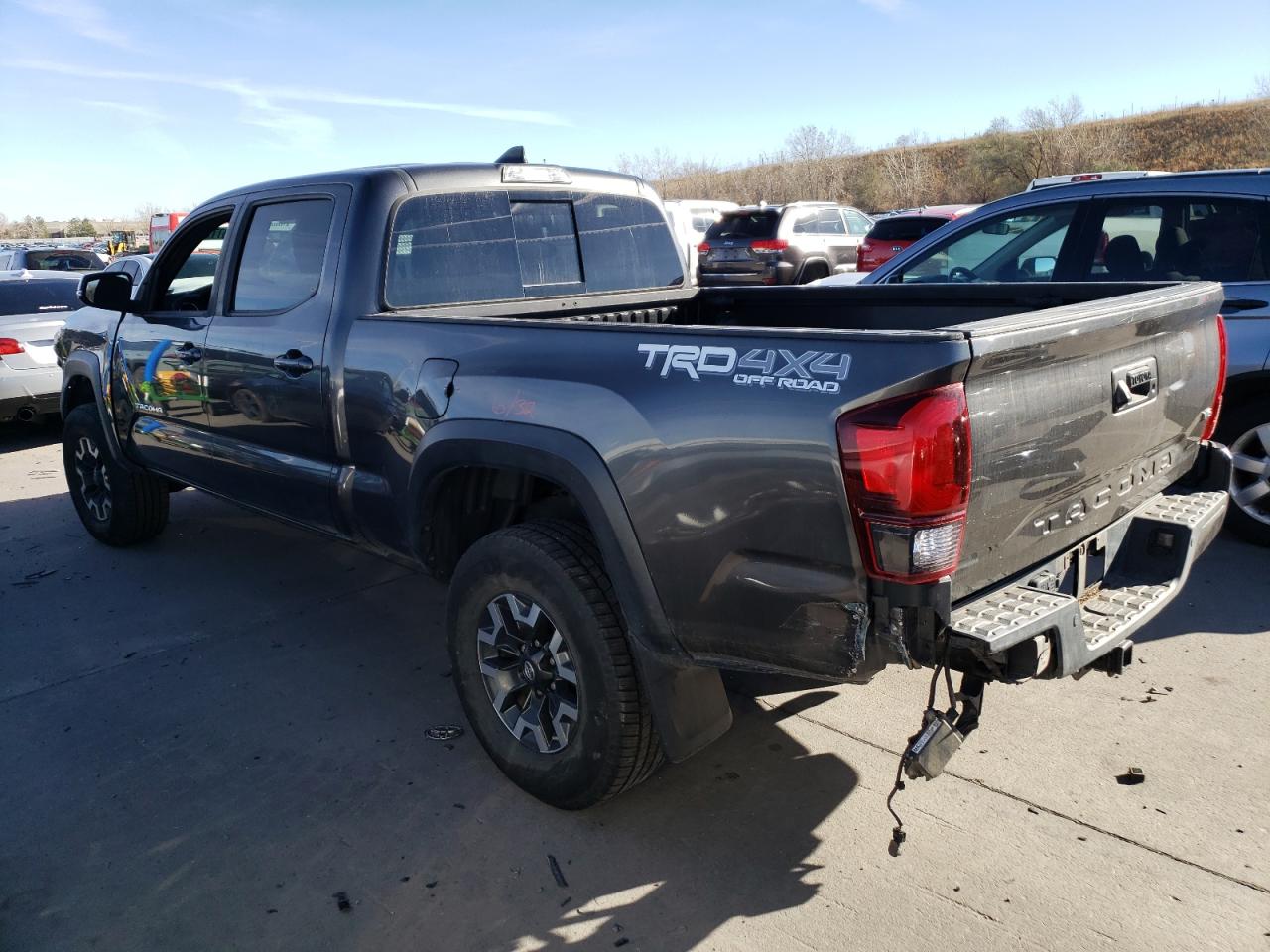 Image 2 of 2019 TOYOTA TACOMA DOUBLE CAB 2019 with VIN 3TMDZ5BN8KM065014