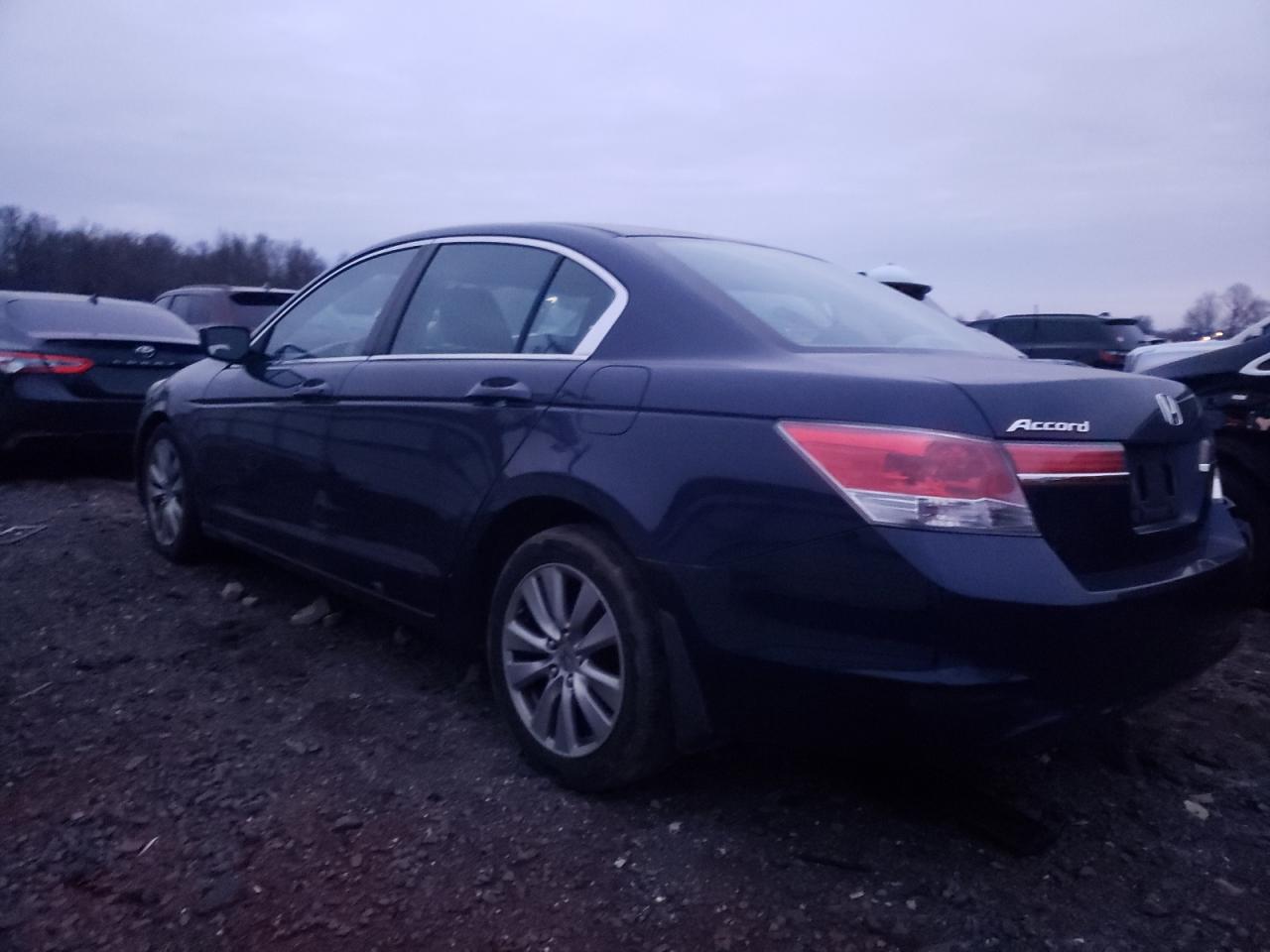 Изображение 2 2012 HONDA ACCORD EX 2012 с VIN 1HGCP2F7XCA072848