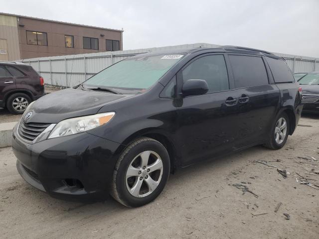 Изображение 1 2013 TOYOTA SIENNA LE 2013 с VIN 5TDKK3DC3DS327861