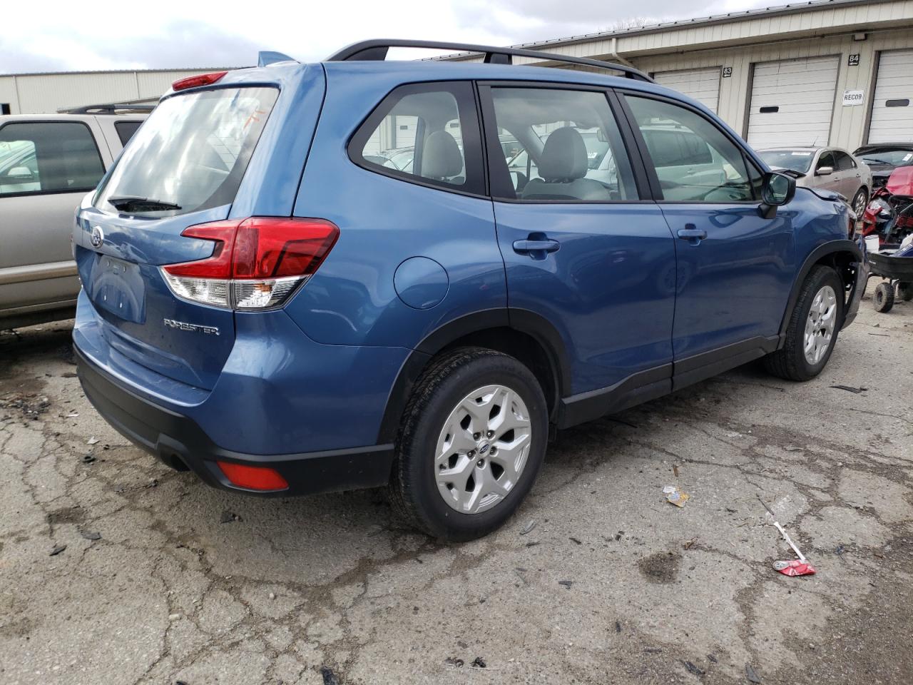 Obraz 3 z 2020 SUBARU FORESTER  2020 z VIN JF2SKADCXLH568390