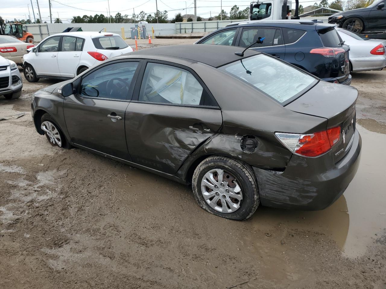 Image 2 of 2010 KIA FORTE EX 2010 with VIN KNAFU4A21A5058125