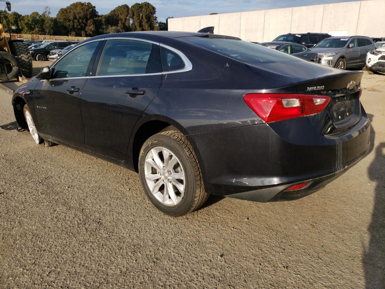 Изображение 2 2023 CHEVROLET MALIBU LT 2023 с VIN 1G1ZD5ST6PF169651