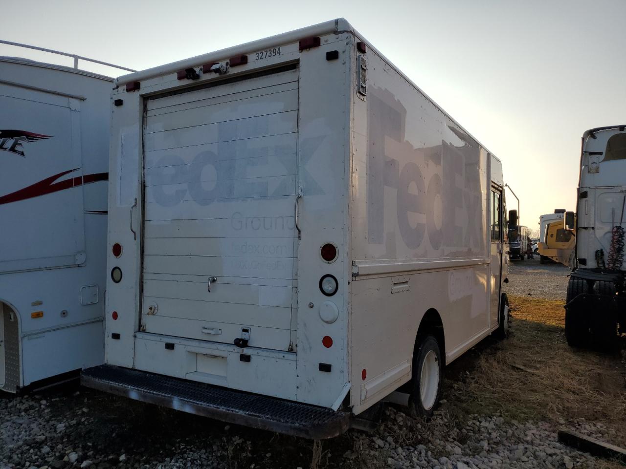Obraz 3 z 2002 FREIGHTLINER CHASSIS M LINE WALK-IN VAN 2002 z VIN 4UZAANBW12CJ99671