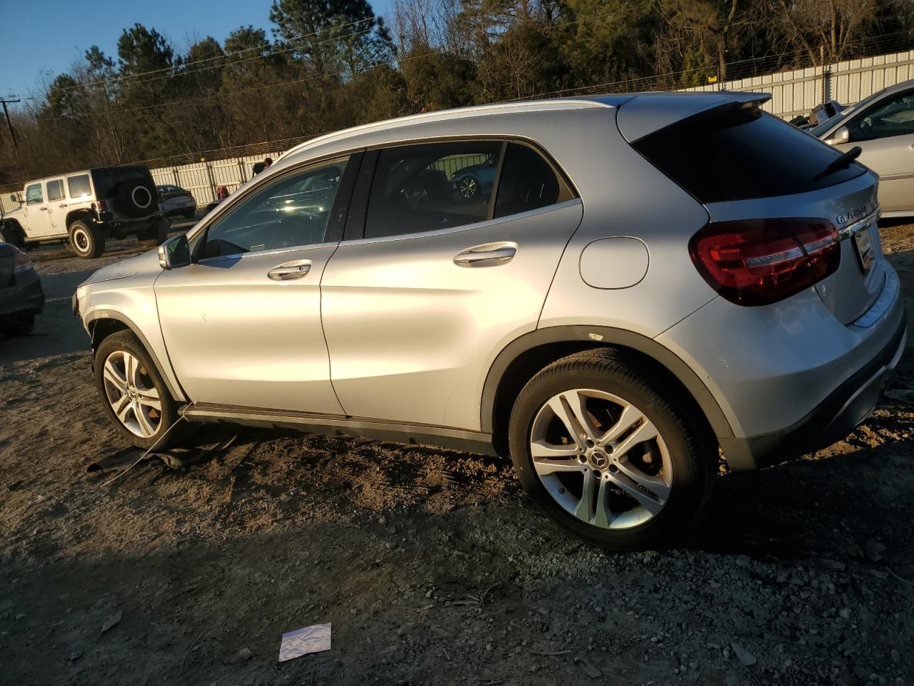 Изображение 2 2019 MERCEDES-BENZ GLA 250 2019 с VIN WDCTG4EB1KU020600