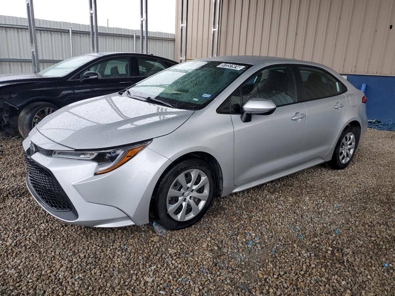 Image 1 of 2021 TOYOTA COROLLA LE 2021 with VIN 5YFEPMAE0MP185388