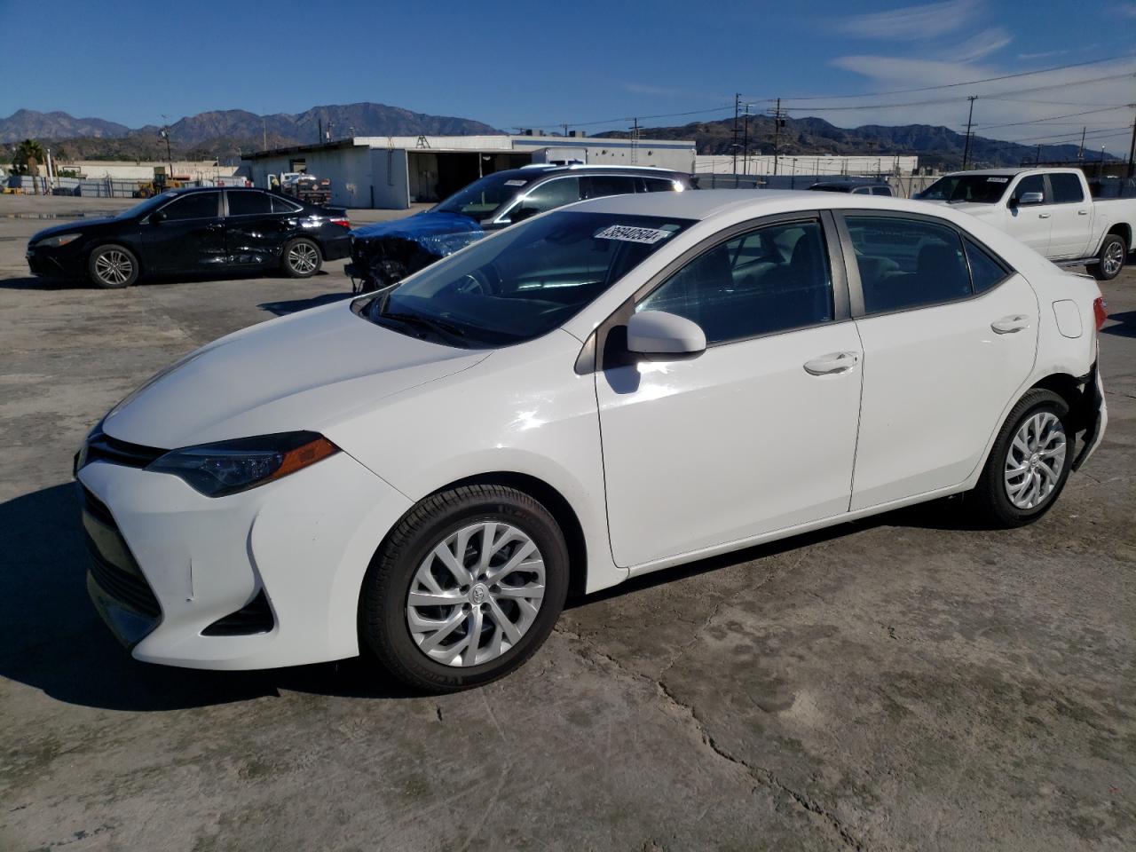 Изображение 1 2017 TOYOTA COROLLA L 2017 с VIN 5YFBURHE1HP732074