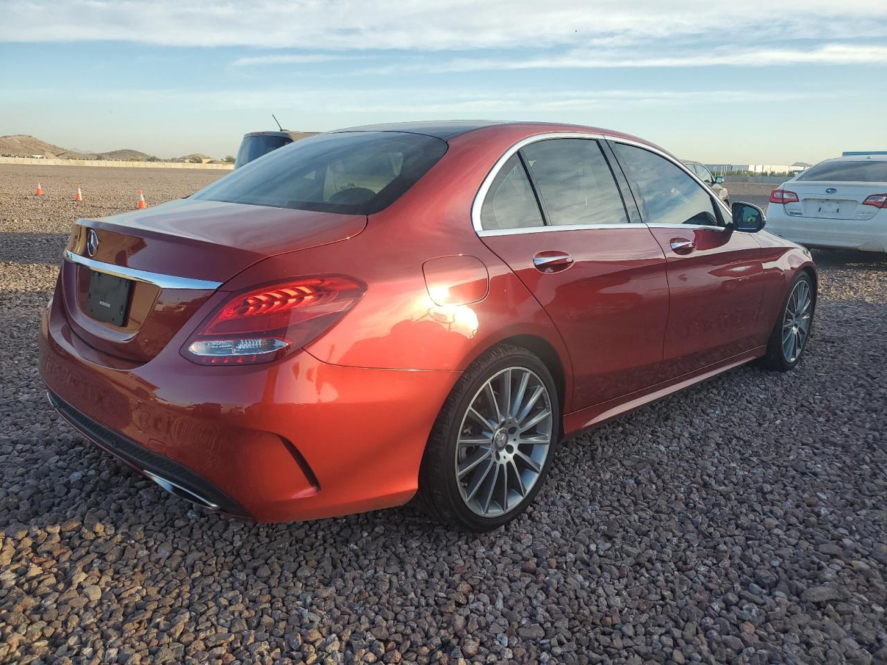 Изображение 3 2016 MERCEDES-BENZ C 300 2016 с VIN 55SWF4JB0GU163144