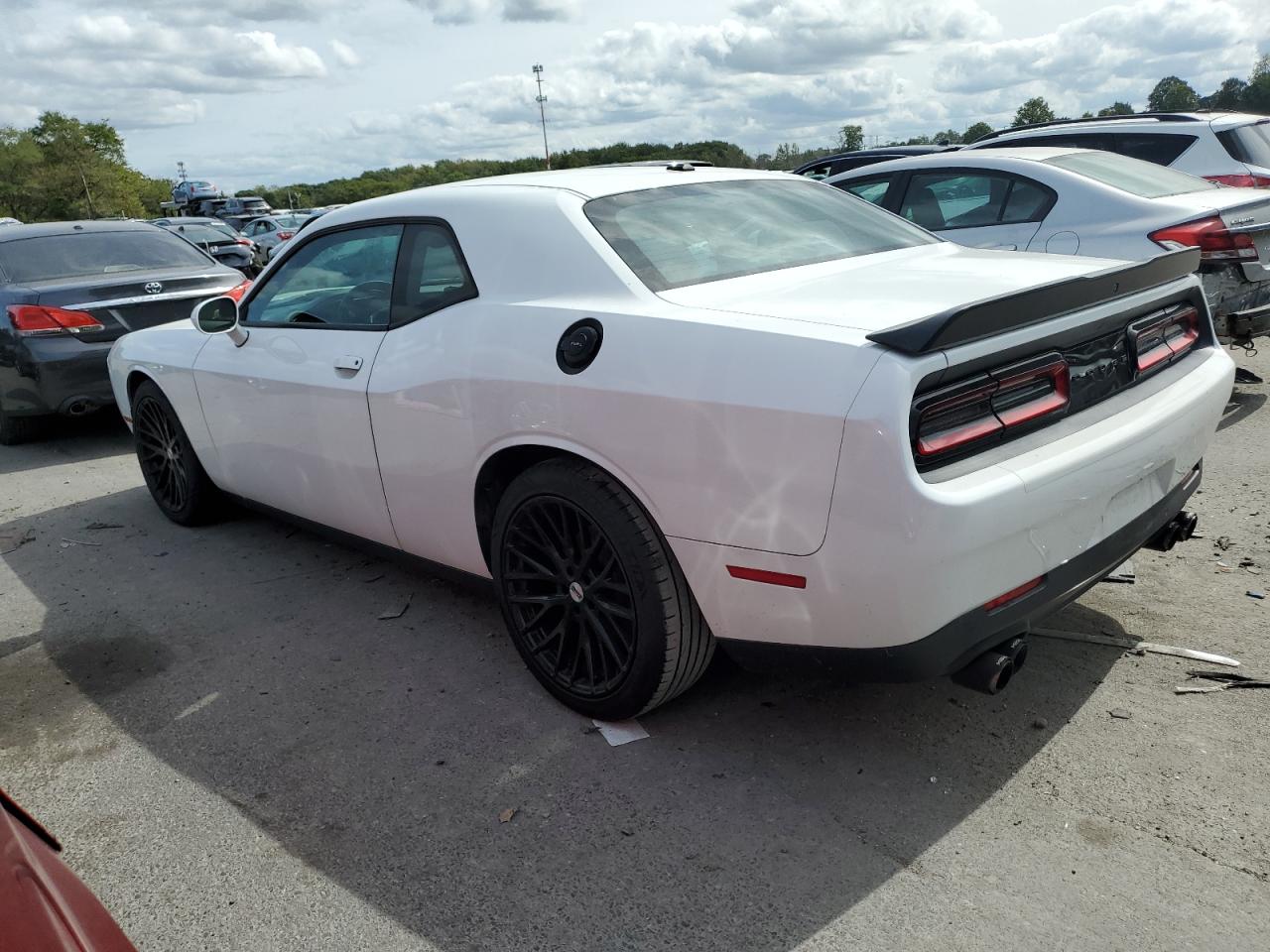 Изображение 2 2020 DODGE CHALLENGER GT 2020 с VIN 2C3CDZJG6LH117880