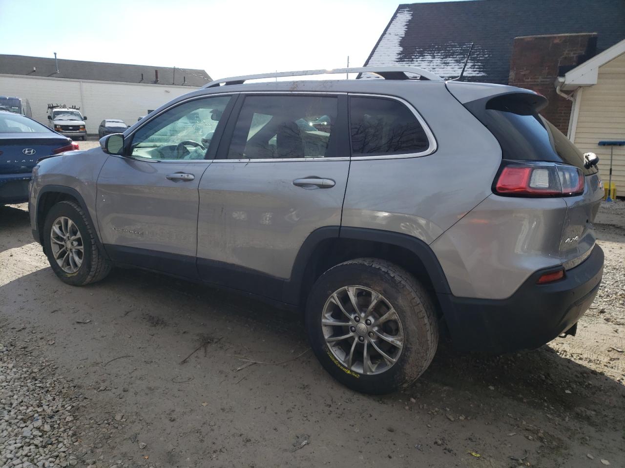 Obraz 2 z 2019 JEEP CHEROKEE LATITUDE PLUS 2019 z VIN 1C4PJMLB5KD313850