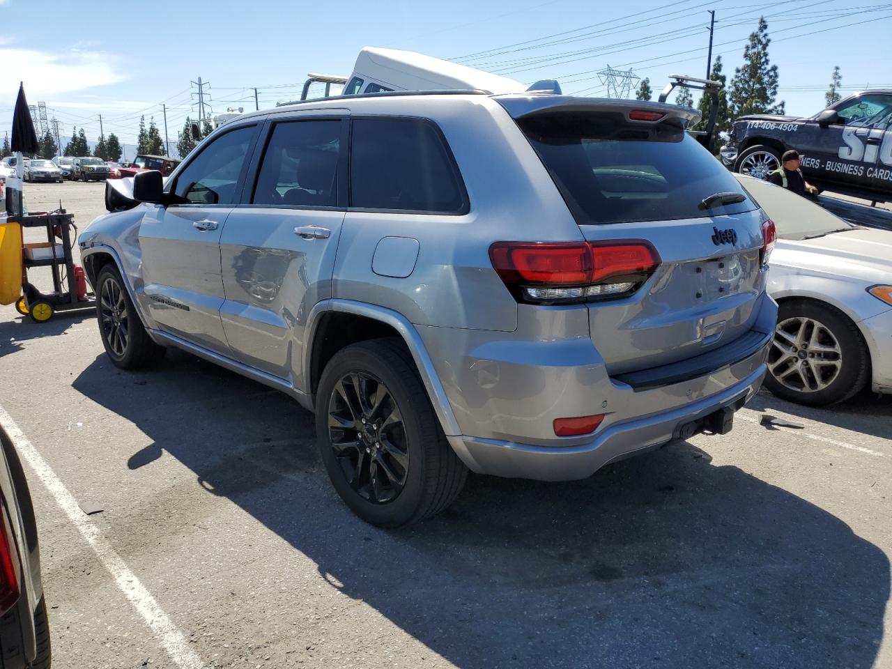 Изображение 2 2017 JEEP GRAND CHEROKEE LAREDO 2017 с VIN 1C4RJEAG5HC826897