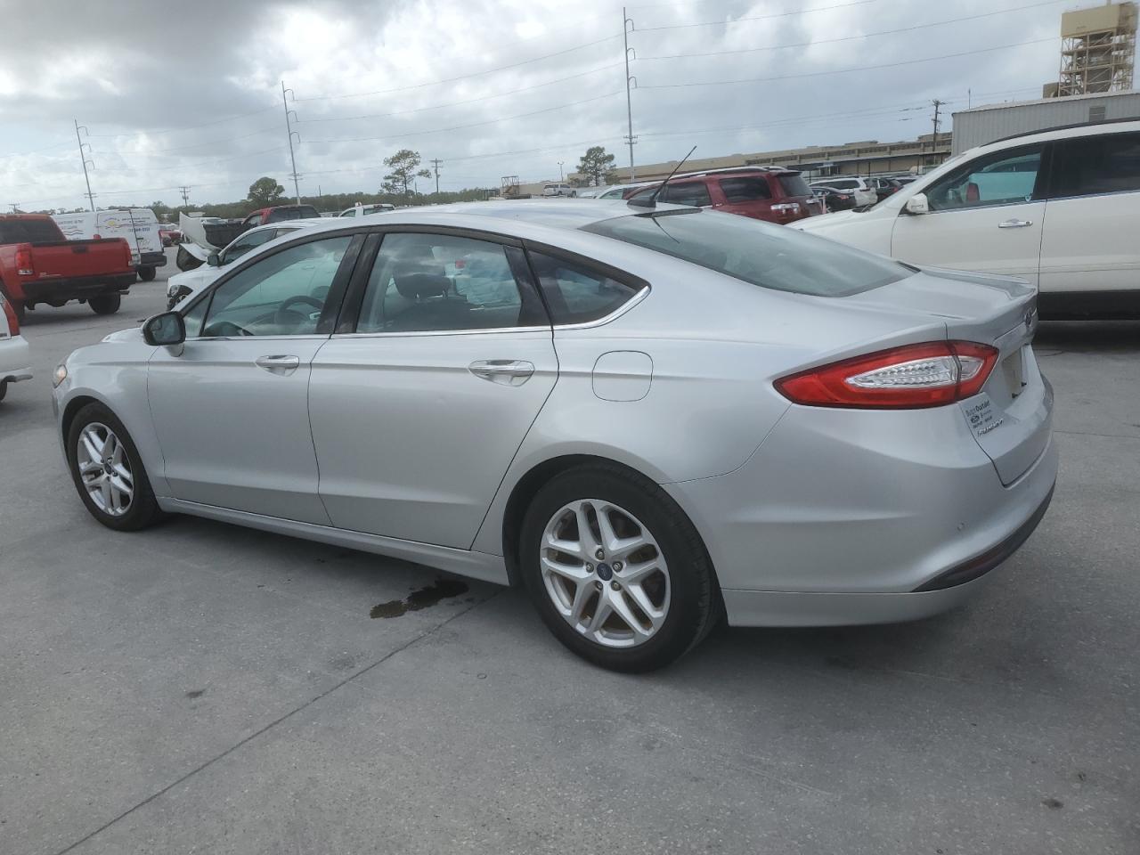 Image 2 of 2016 FORD FUSION SE 2016 with VIN 3FA6P0H79GR287670