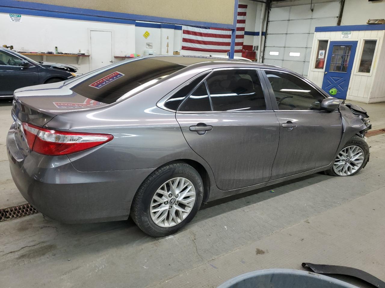 Изображение 3 2017 TOYOTA CAMRY LE 2017 с VIN 4T1BF1FK1HU717187