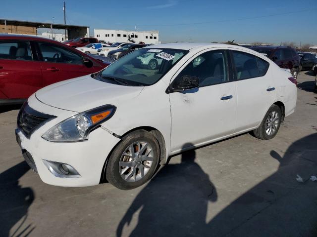 Obraz 1 z 2015 NISSAN VERSA S 2015 z VIN 3N1CN7AP6FL900645