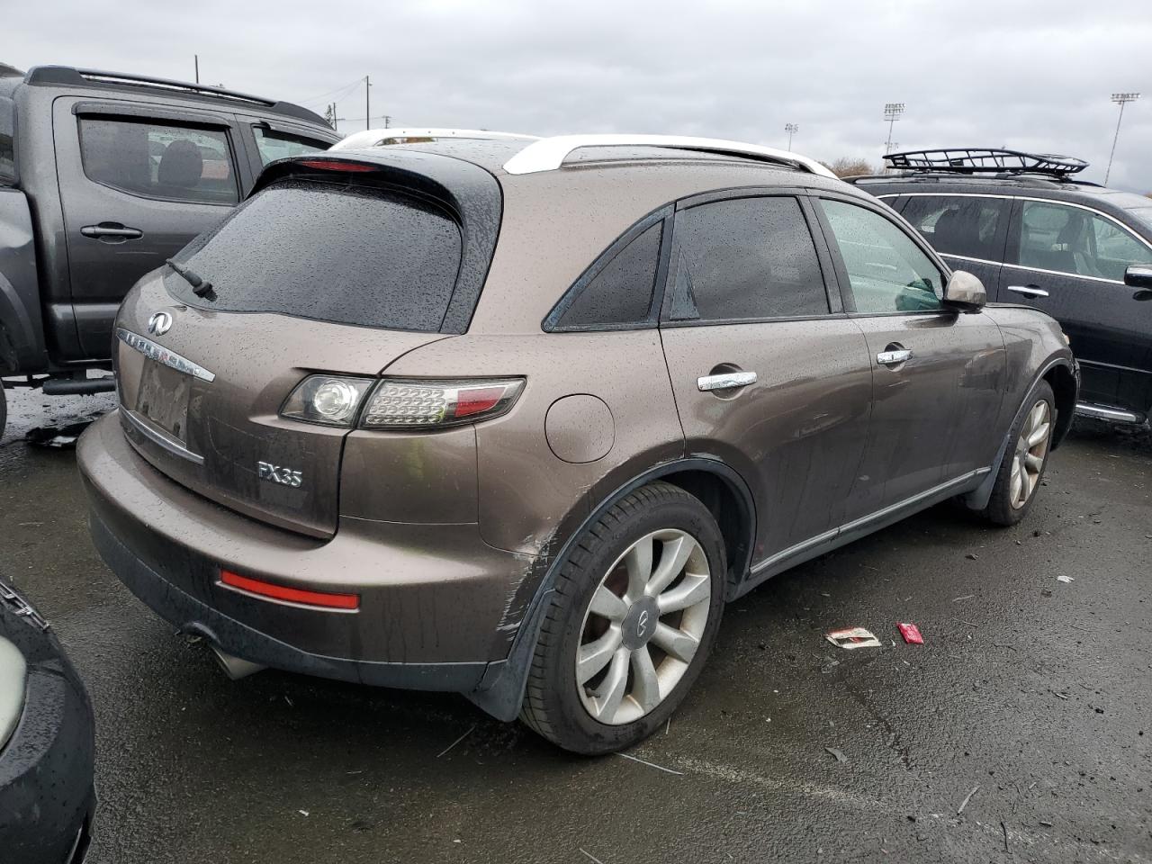 Obraz 3 z 2005 INFINITI FX35  2005 z VIN JNRAS08WX5X205671
