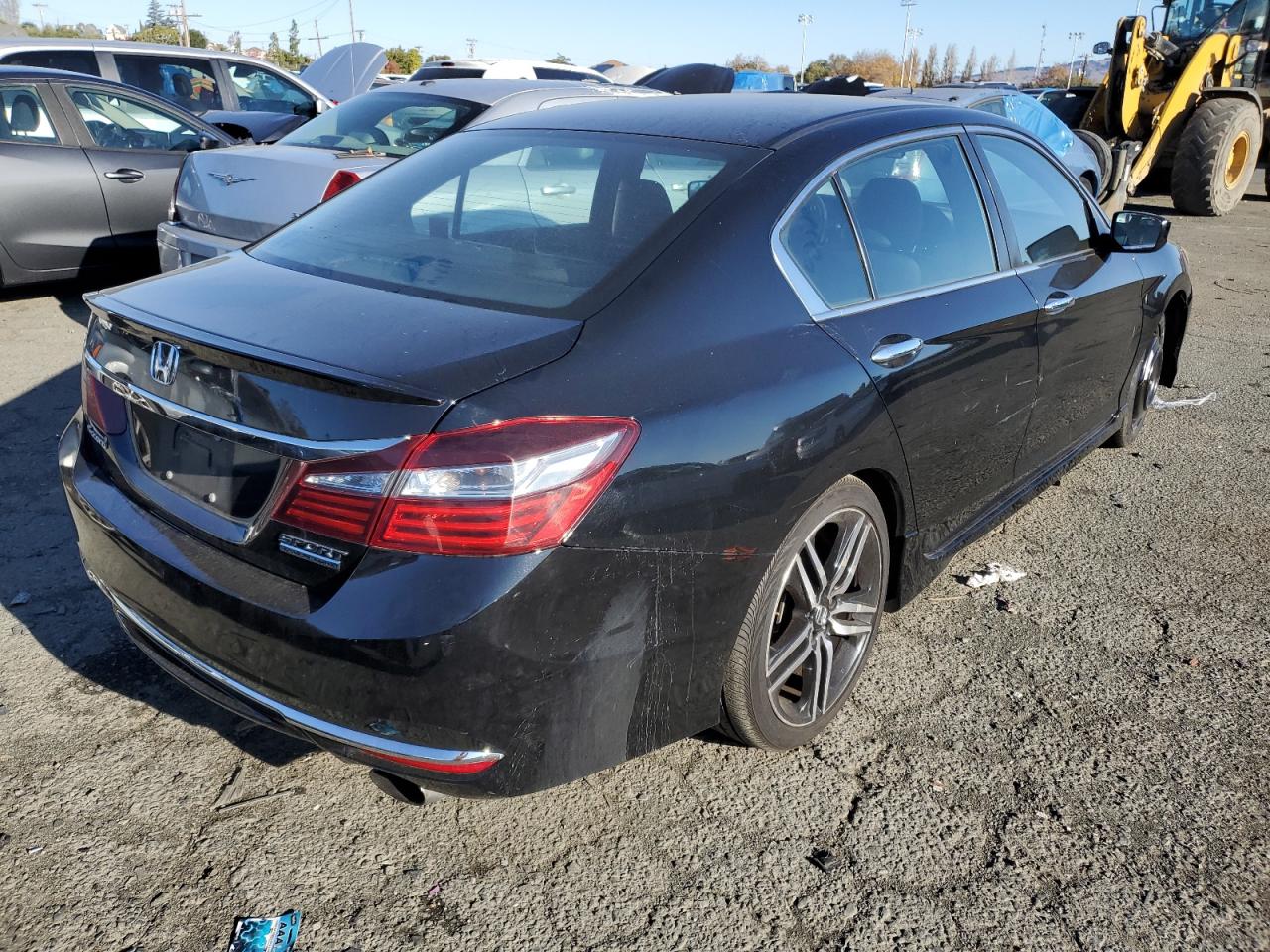 Изображение 3 2017 HONDA ACCORD SPORT SPECIAL EDITION 2017 с VIN 1HGCR2F19HA079562