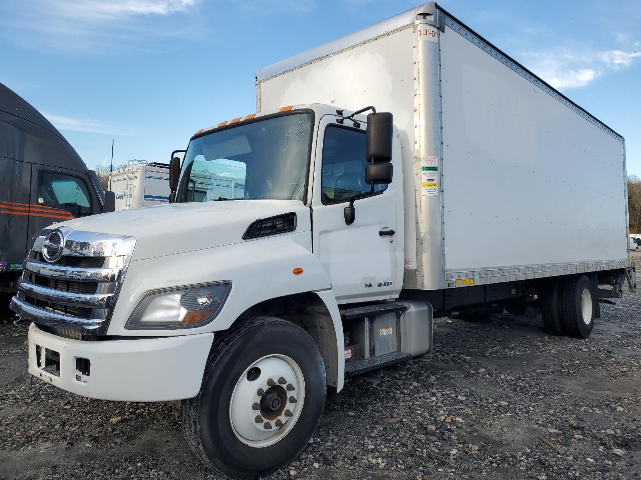 Image 2 of 2018 HINO 258/268  2018 with VIN 5PVNJ8JVXJ4S67751